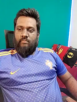 Rayansmith  online show from April 4, 8:15 pm