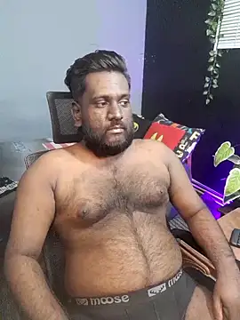 Rayansmith  online show from November 4, 1:15 pm