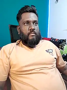 Rayansmith  online show from April 8, 10:00 pm