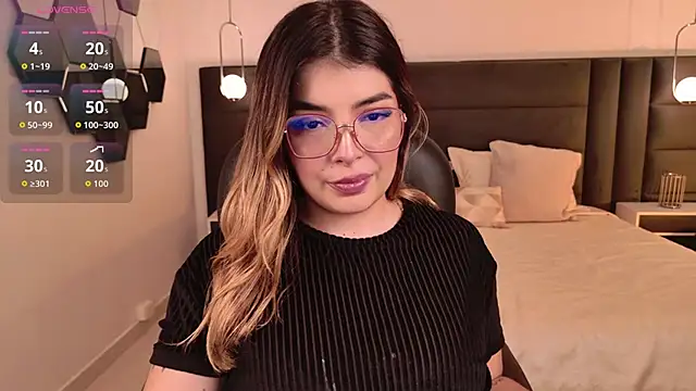 LisaMonroe  online show from September 29, 8:14 pm