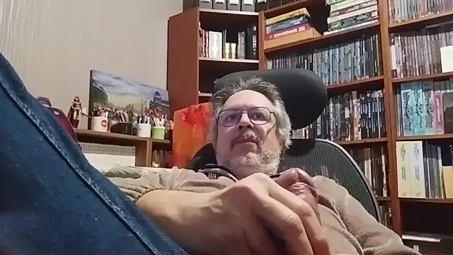 Snapshot of Mandra_is_a_whore chatting on October 22, 9:46 pm Mandra is a whore online show from October 22, 9:46 pm