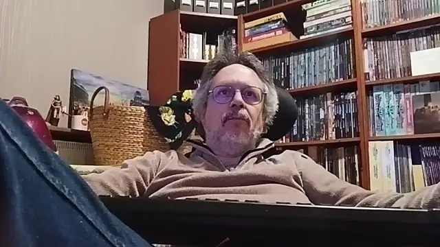 Snapshot of Mandra_is_a_whore chatting on October 25, 10:10 pm Mandra is a whore online show from October 25, 10:10 pm