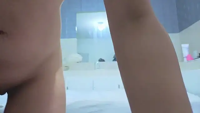 MIYAMOTO MARINA online show from November 5, 1:14 pm