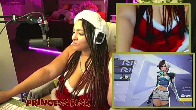 Snapshot of PrincessRisq chatting on December 13, 1:26 am PrincessRisq online show from December 13, 1:26 am