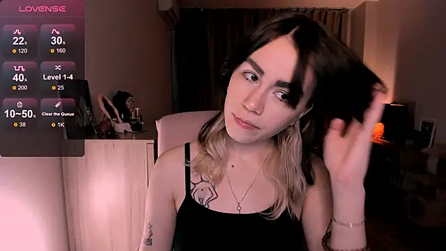  selectrra online show from March 10, 11:45 am