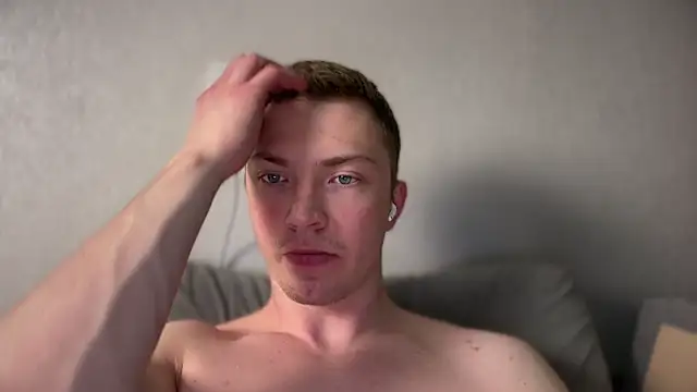 Snapshot of iron__chap chatting on February 1, 7:45 pm iron chap online show from February 1, 7:45 pm