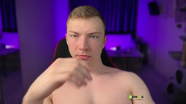 Snapshot of iron__chap chatting on March 4, 6:37 pm iron chap online show from March 4, 6:37 pm