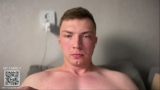 Snapshot of iron__chap chatting on October 21, 9:25 pm iron chap online show from October 21, 9:25 pm