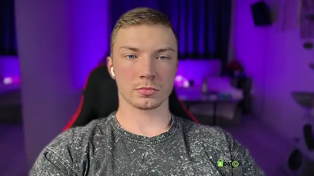 Snapshot of iron__chap chatting on February 28, 11:15 pm iron chap online show from February 28, 11:15 pm