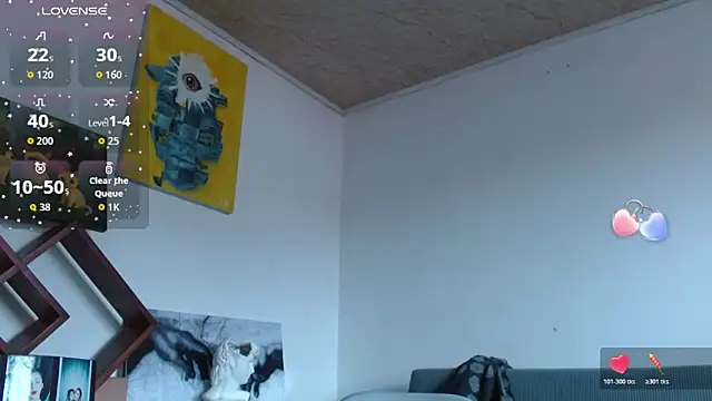 ZoeBakers  online show from October 21, 3:33 pm