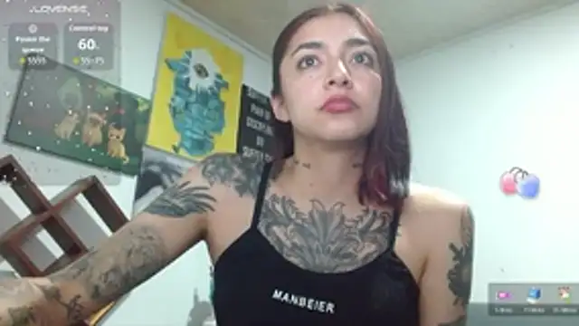 ZoeBakers  online show from March 14, 4:07 am