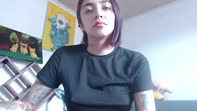 ZoeBakers  online show from November 10, 5:29 pm