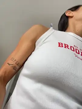 dominantandsubmissiveshow online show from March 18, 9:04 pm