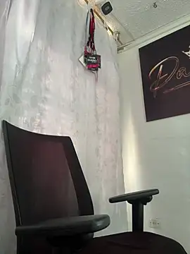 Snapshot of letiziia_sky1 chatting on June 11, 7:55 pm letiziia sky1 online show from June 11, 7:55 pm