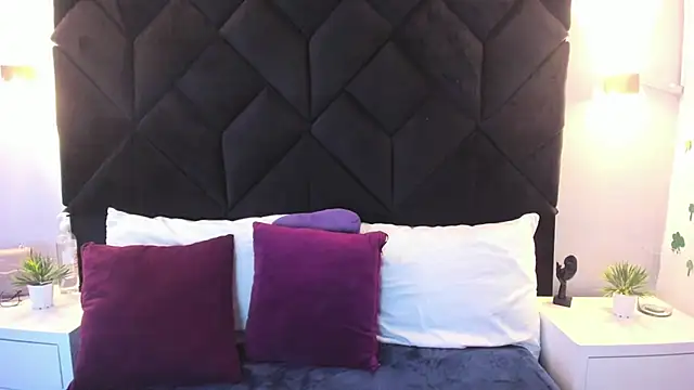 Snapshot of letiziia_sky1 chatting on June 4, 7:51 pm letiziia sky1 online show from June 4, 7:51 pm