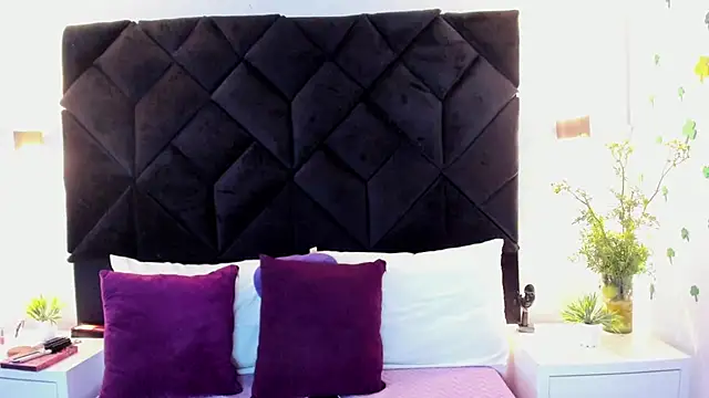 letiziia sky1 online show from March 31, 8:22 pm