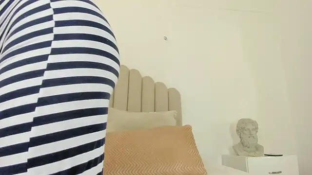 sarita duque online show from October 31, 12:13 pm