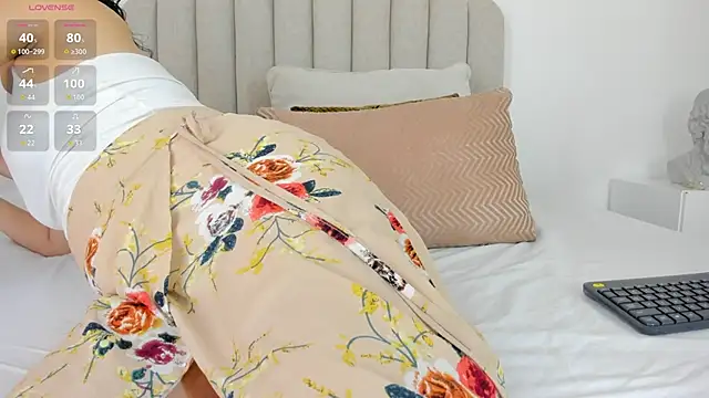 sarita duque online show from November 12, 12:20 pm