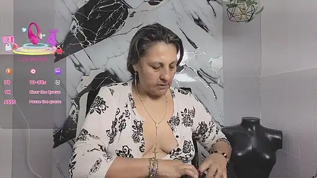 Snapshot of merlyna_goldens chatting on September 24, 11:10 pm merlyna goldens online show from September 24, 11:10 pm
