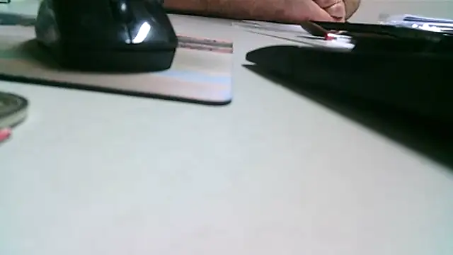 Snapshot of Gregcam chatting on April 29, 5:30 pm Gregcam online show from April 29, 5:30 pm