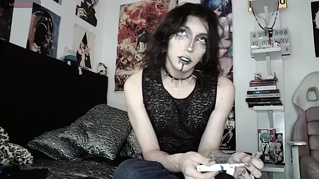 kiiler queen online show from April 30, 7:54 pm