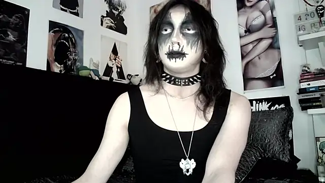 kiiler queen online show from June 7, 8:47 pm