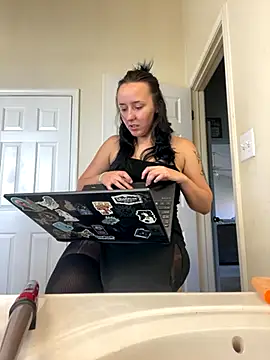 Snapshot of clarasosaa chatting on October 31, 5:42 pm clarasosaa online show from October 31, 5:42 pm