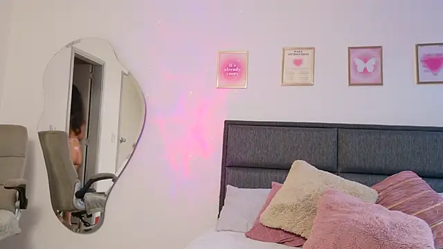 Mar 333 online show from March 9, 11:03 pm