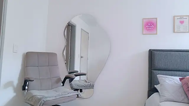 Mar 333 online show from March 12, 8:09 pm