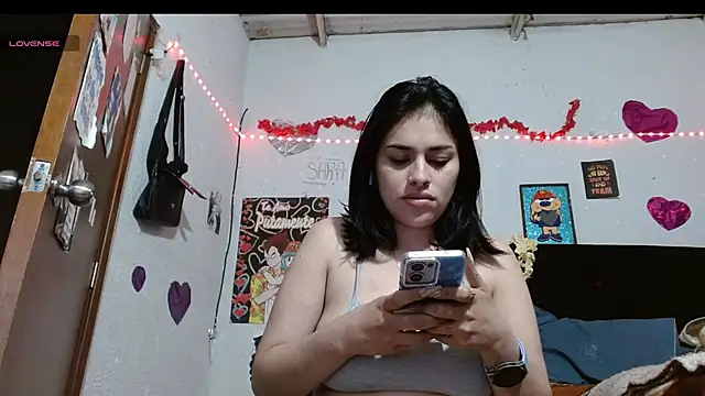 Snapshot of Saray_extrovert_ chatting on September 24, 3:24 am Saray extrovert online show from September 24, 3:24 am