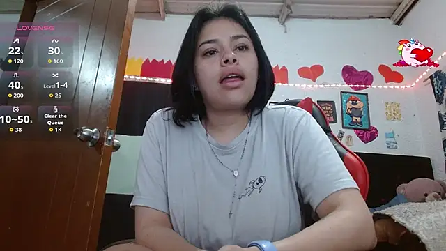 Saray extrovert  online show from December 3, 9:42 am