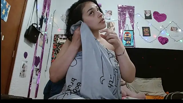 Snapshot of Saray_extrovert_ chatting on February 1, 2:58 am Saray extrovert online show from February 1, 2:58 am