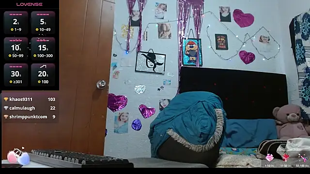 Snapshot of Saray_extrovert_ chatting on February 27, 1:38 pm Saray extrovert online show from February 27, 1:38 pm
