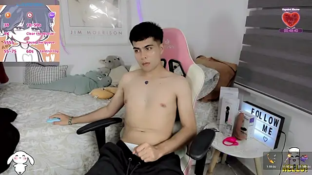 lucas cute online show from November 14, 7:06 pm