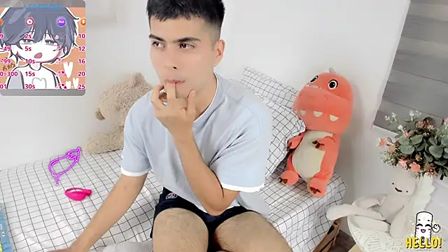 lucas cute online show from April 20, 7:15 pm