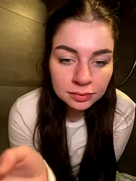 EllyNora online show from November 18, 7:28 pm