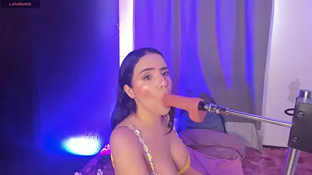 rouse lili online show from April 25, 1:41 pm