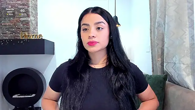 Snapshot of Paula_Desousa chatting on October 7, 8:32 pm Paula Desousa online show from October 7, 8:32 pm
