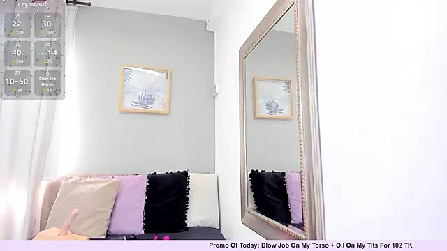Snapshot of Paula_Desousa chatting on July 9, 8:08 pm Paula Desousa online show from July 9, 8:08 pm