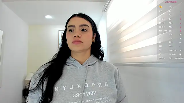 Snapshot of Paula_Desousa chatting on June 7, 4:12 pm Paula Desousa online show from June 7, 4:12 pm