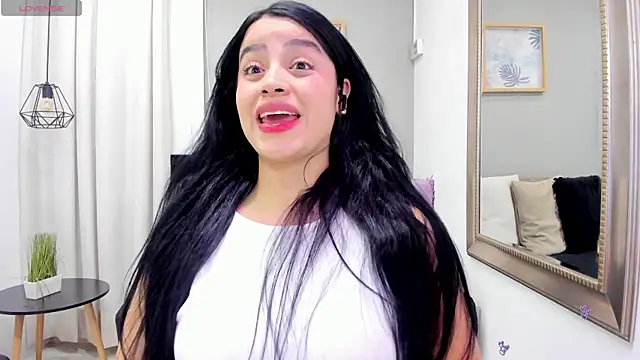 Snapshot of Paula_Desousa chatting on July 2, 1:28 am Paula Desousa online show from July 2, 1:28 am