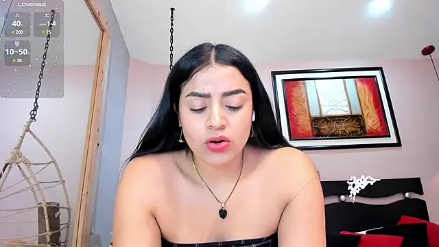 Snapshot of Paula_Desousa chatting on March 8, 11:07 pm Paula Desousa online show from March 8, 11:07 pm