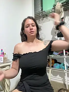 Snapshot of hotcookie28 chatting on March 29, 7:43 am hotcookie28 online show from March 29, 7:43 am