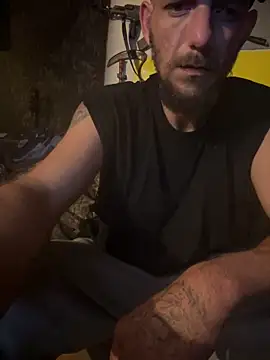 Snapshot of 420rickie420 chatting on December 27, 1:07 pm 420rickie420 online show from December 27, 1:07 pm