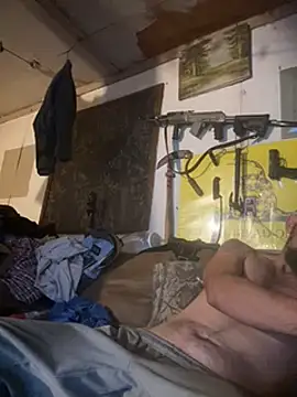 Snapshot of 420rickie420 chatting on December 25, 11:00 am 420rickie420 online show from December 25, 11:00 am