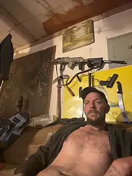 Snapshot of 420rickie420 chatting on December 23, 7:30 pm 420rickie420 online show from December 23, 7:30 pm