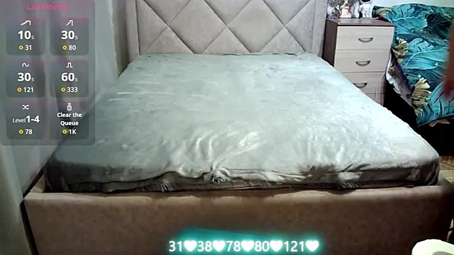 Snapshot of juliettkalen chatting on October 12, 5:09 am juliettkalen online show from October 12, 5:09 am