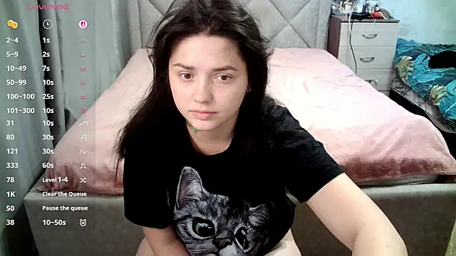 Snapshot of juliettkalen chatting on July 6, 2:29 am juliettkalen online show from July 6, 2:29 am