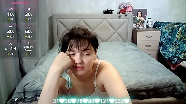 Snapshot of juliettkalen chatting on November 4, 4:38 am juliettkalen online show from November 4, 4:38 am