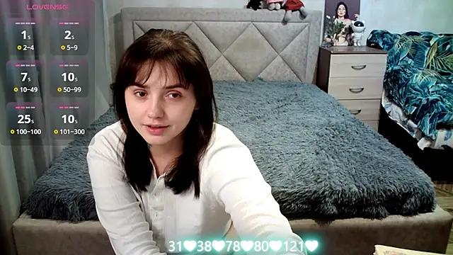 Snapshot of juliettkalen chatting on October 14, 4:35 am juliettkalen online show from October 14, 4:35 am